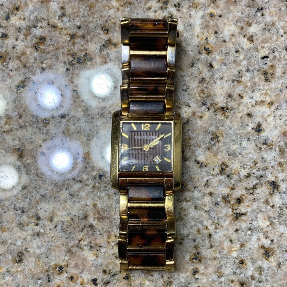 Classic Gold and Brown Men's Watch